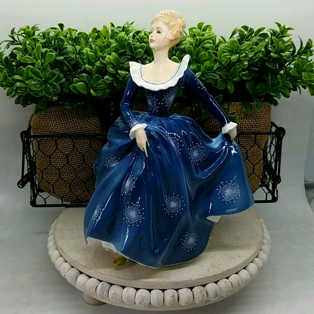 Royal Doulton 1965 Figurine